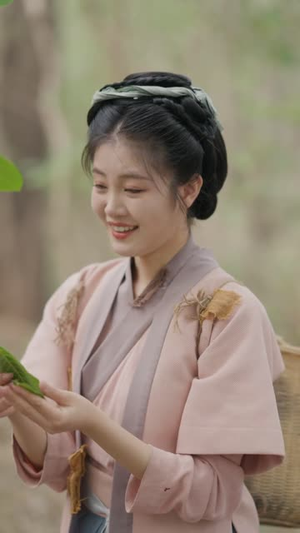 灾荒年，小农女有满仓鱼肉封面图