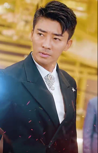 至尊短剧版封面图